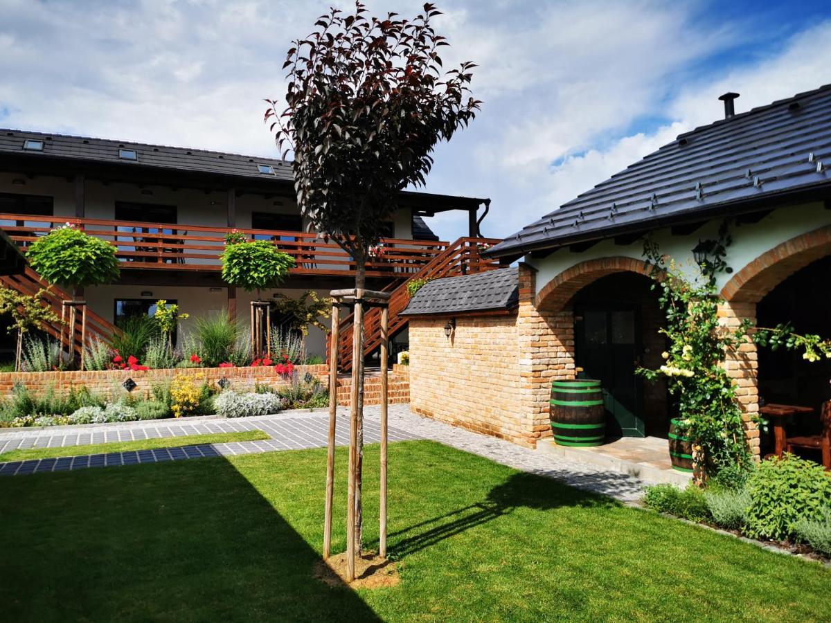 Apartmany Pod Palavou Starovicky Bagian luar foto