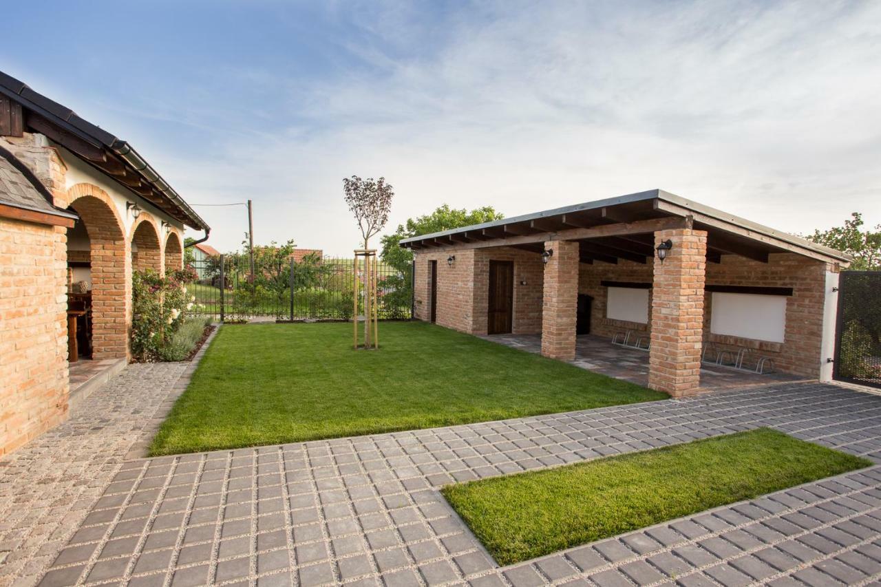 Apartmany Pod Palavou Starovicky Bagian luar foto